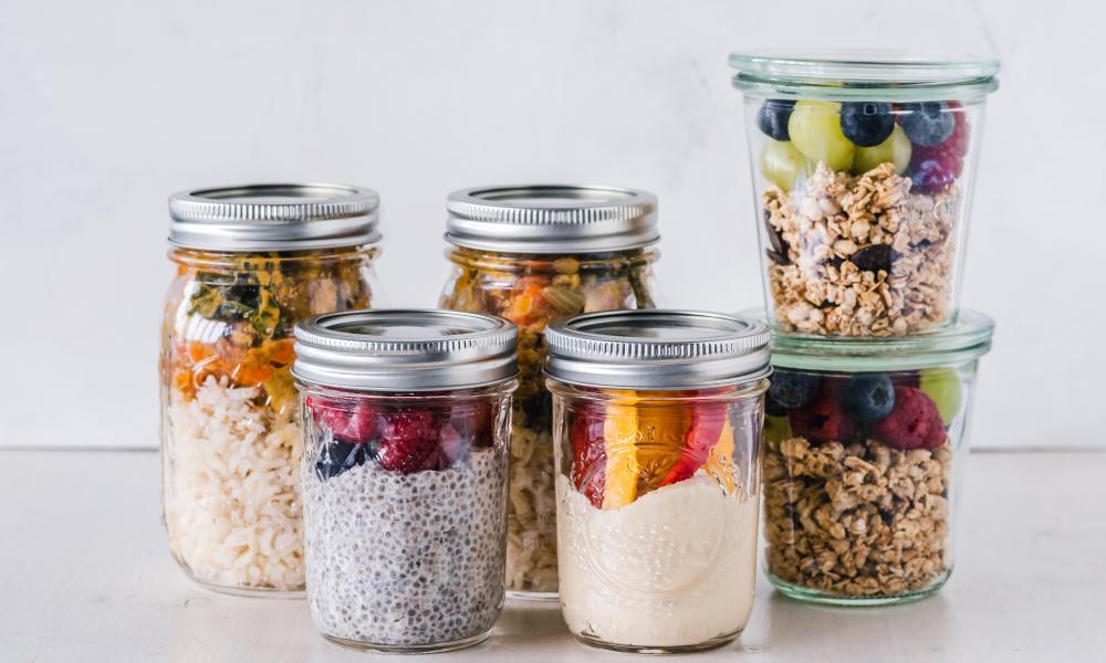 https://www.redhat.com/sysadmin/sites/default/files/styles/full/public/2020-06/six-fruit-cereals-in-clear-glass-mason-jars-on-white-surface-1640768.jpg?itok=7Mi3VpBl