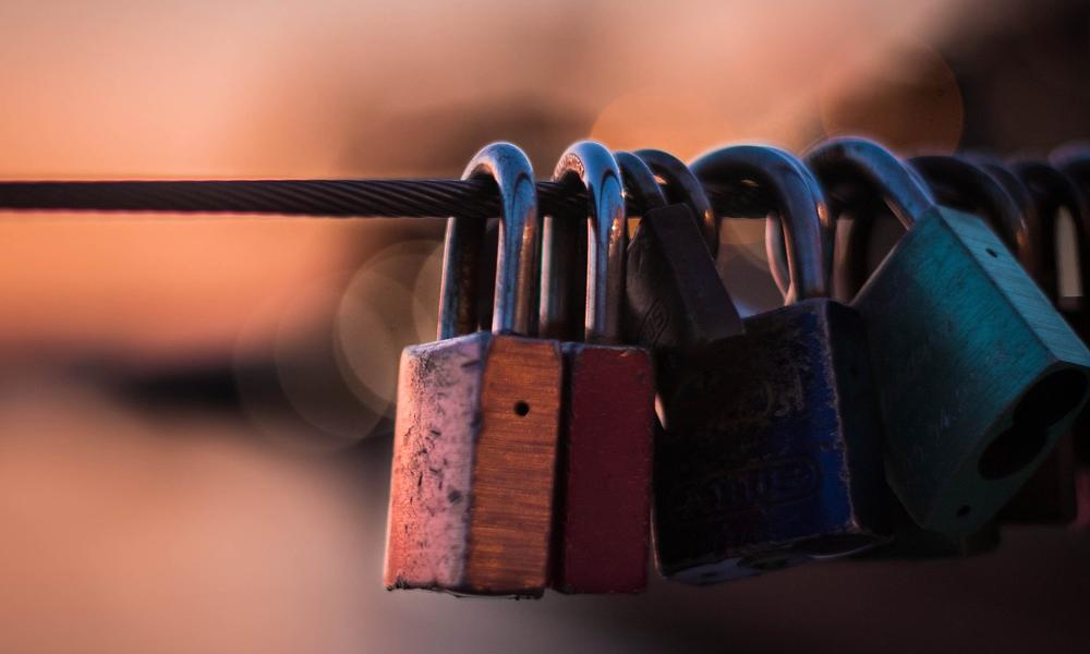 Locks on a rope